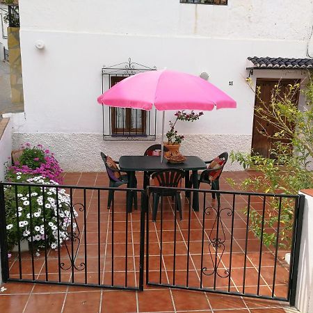 Casa en pueblo de montes de Málaga a 15km de playa Vila Almáchar Exterior foto