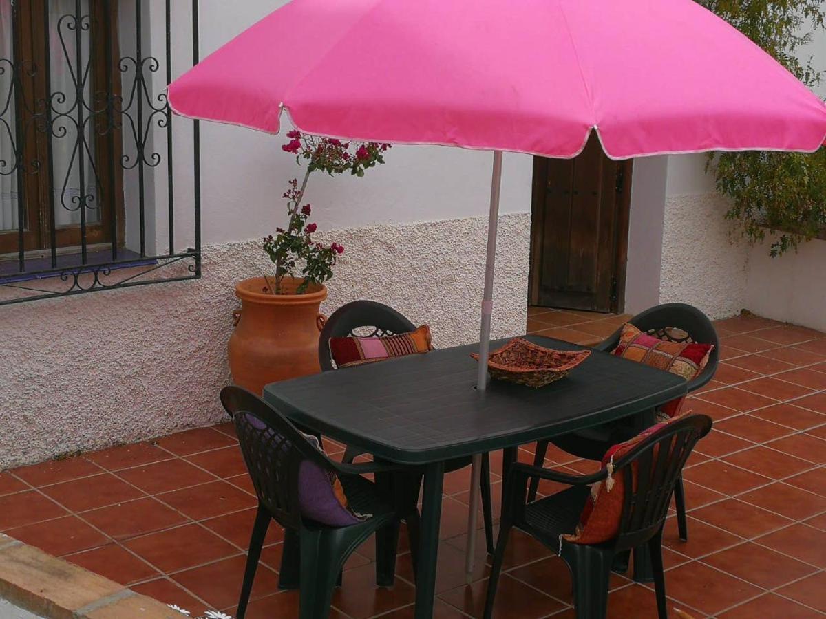 Casa en pueblo de montes de Málaga a 15km de playa Vila Almáchar Exterior foto